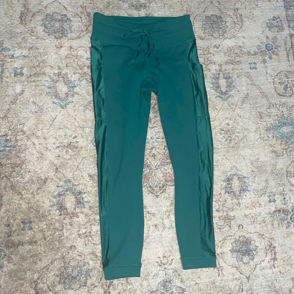 Fabletics Powerhold 7/8 Leggings with Drawstring Size Small